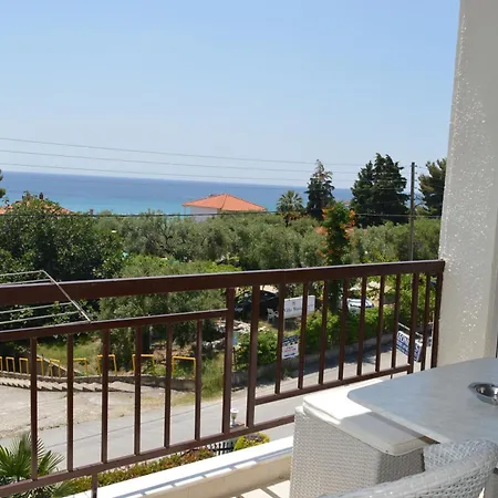 Leonidas And Aparthotel *