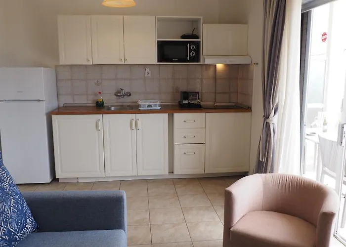 Apartahotel Leonidas And