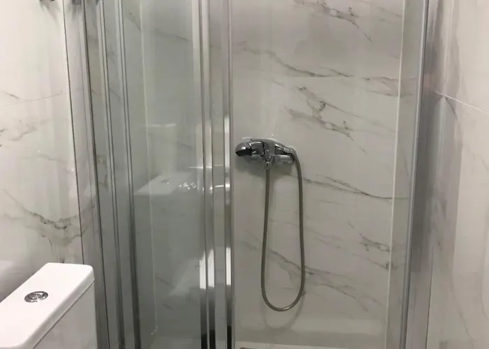 Leonidas And 公寓式酒店