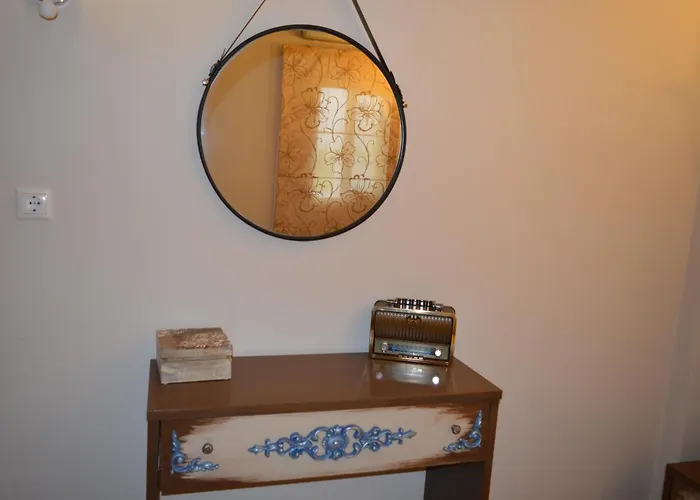 Leonidas And 公寓式酒店 3*