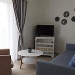 Aparthotel Leonidas And