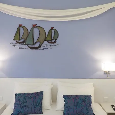 Leonidas And Aparthotel 3*