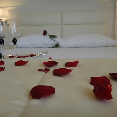 Leonidas And Aparthotel Mola Kalyva