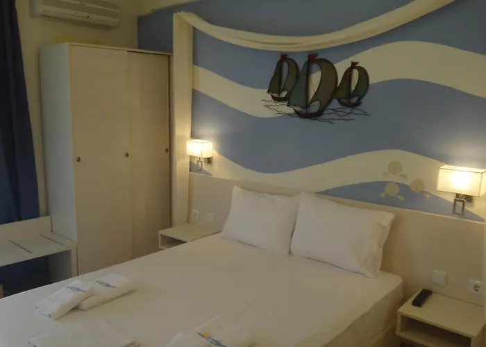 Leonidas And Apartahotel Mola Kalyva