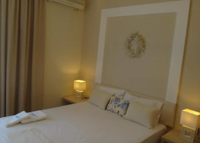 Leonidas And Apartahotel Mola Kalyva