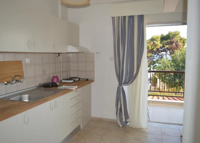 Apartahotel Leonidas And